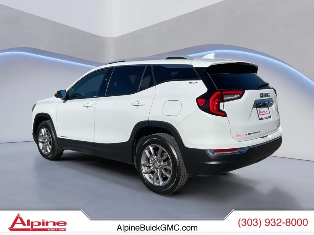 2023 Gmc Terrain SLT photo 2