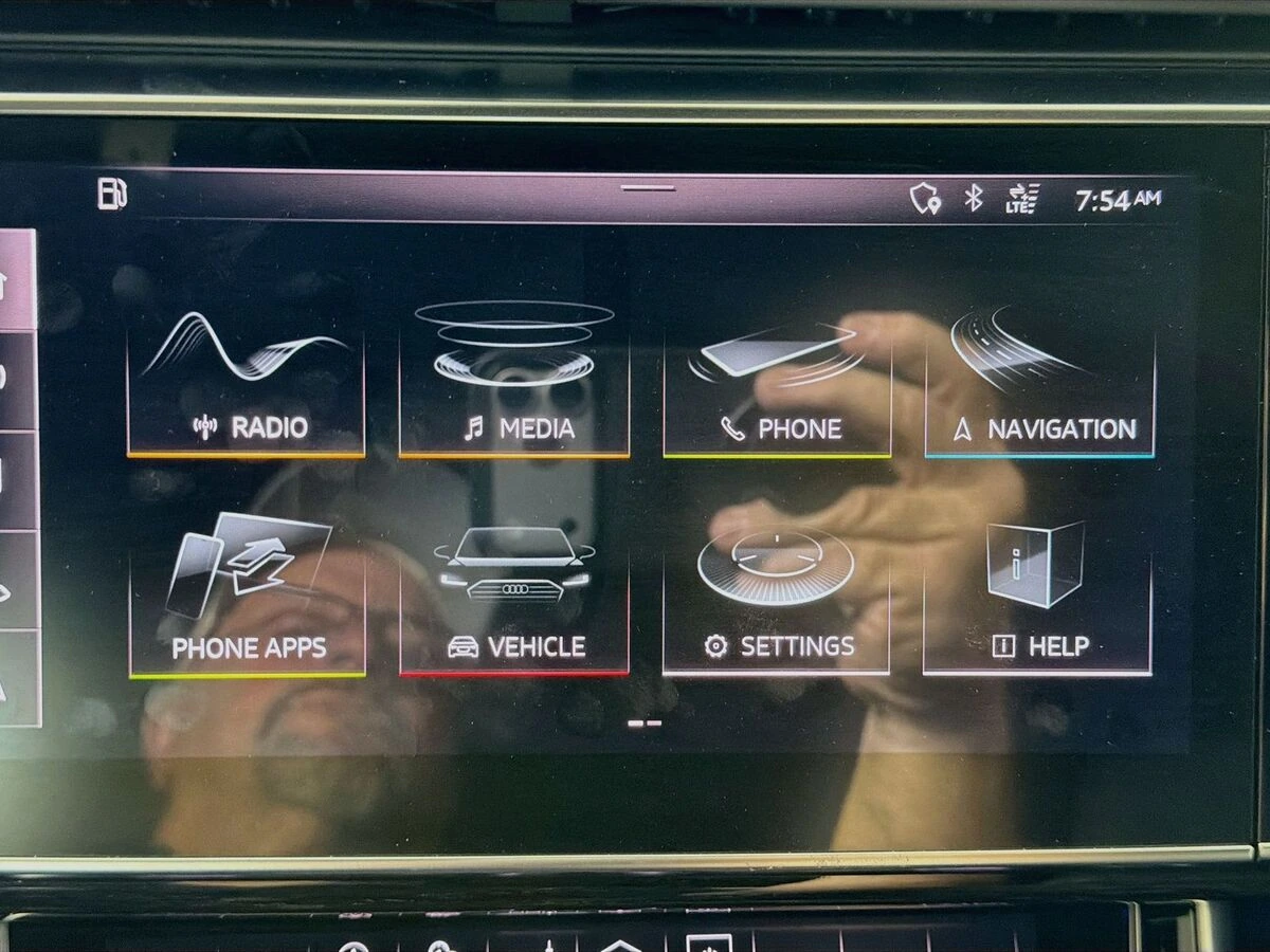 2019 Audi Q8 Premium Plus - Photo 16
