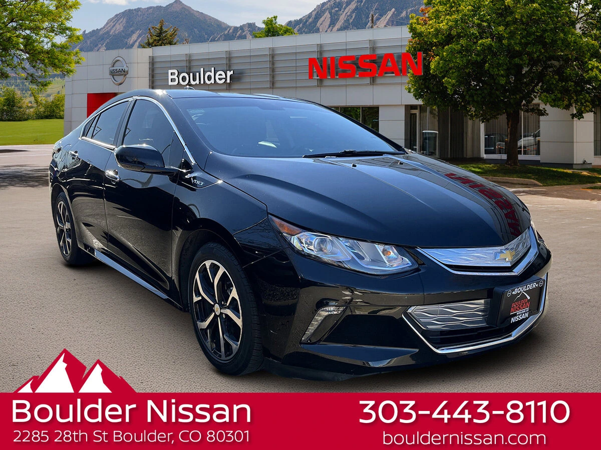 2017 Chevrolet Volt LT's photo