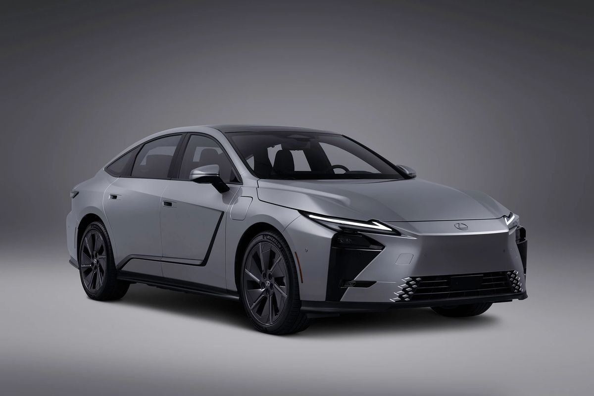 2026 Lexus ES, three-quarter front studio view