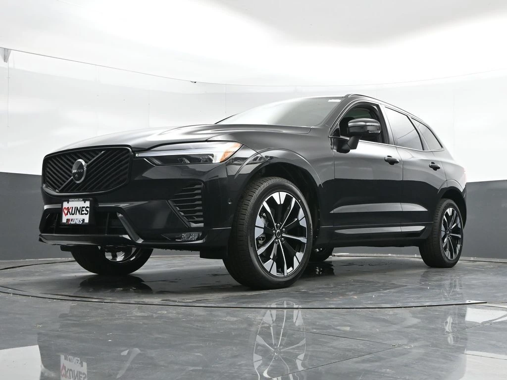 2026 Volvo XC60 Plus - Photo 43