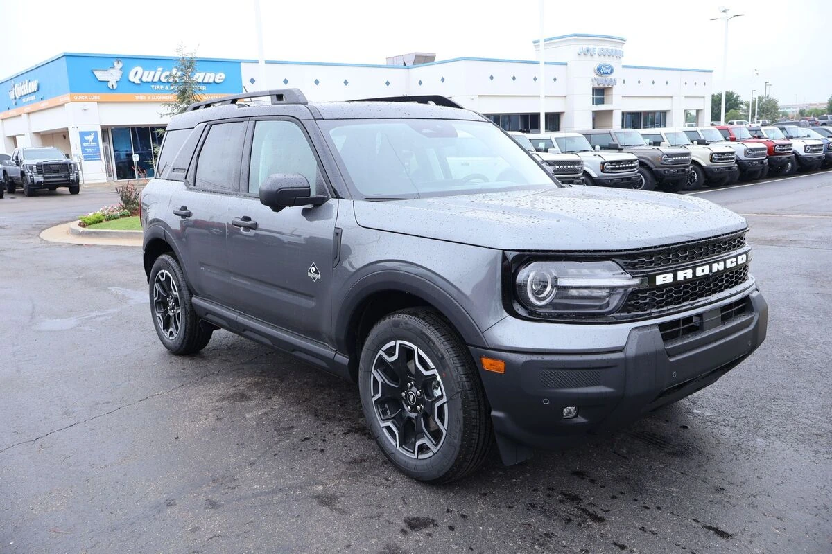2026 Ford Bronco Sport Outer Banks 4X4's photo