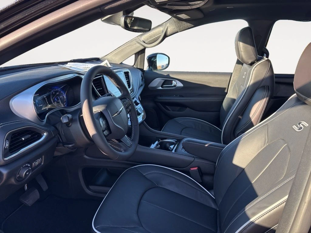 2026 Chrysler Pacifica Limited - Photo 34