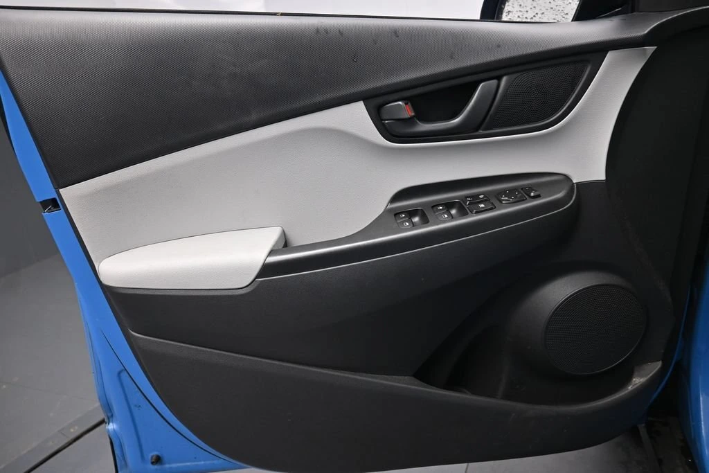 2022 Hyundai Kona SEL - Photo 23