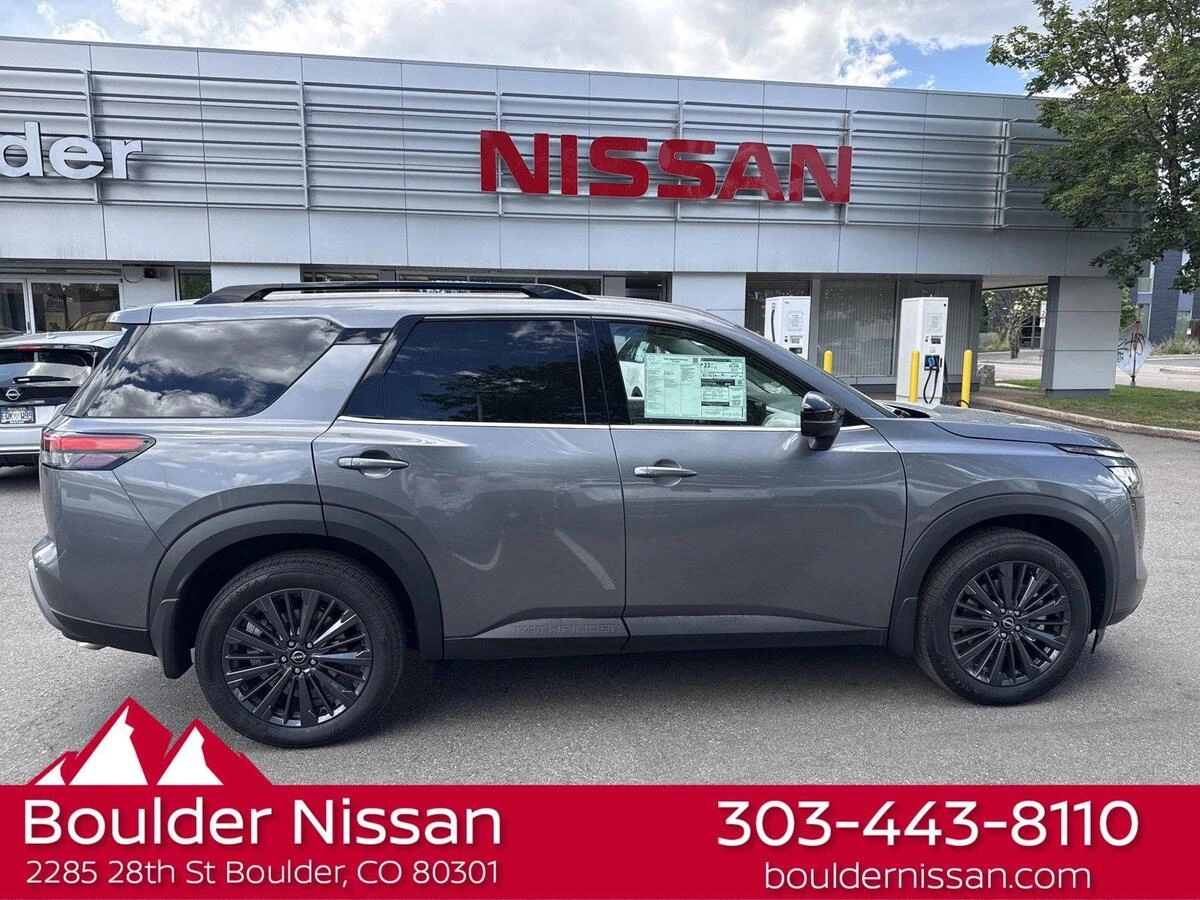 2026 Nissan Pathfinder SL - Photo 9
