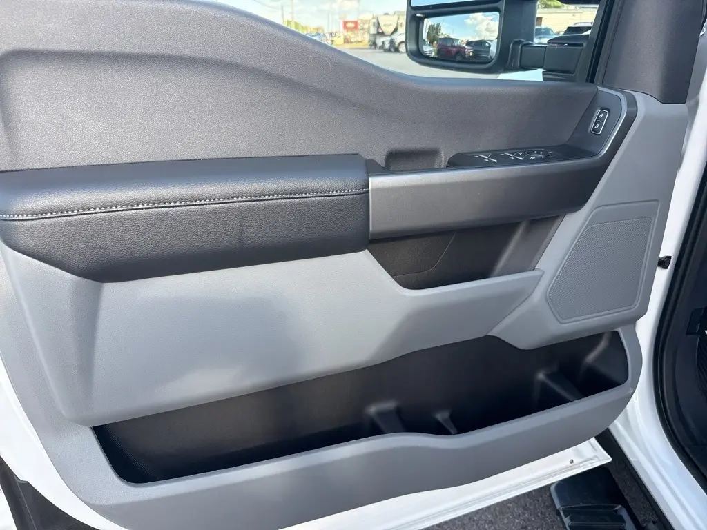 2026 Ford F-350 photo 10