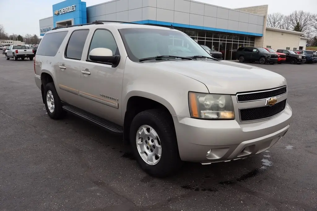 Used 2007 Chevrolet Suburban LT with VIN 3GNFK16327G129687 for sale in Atwater, OH