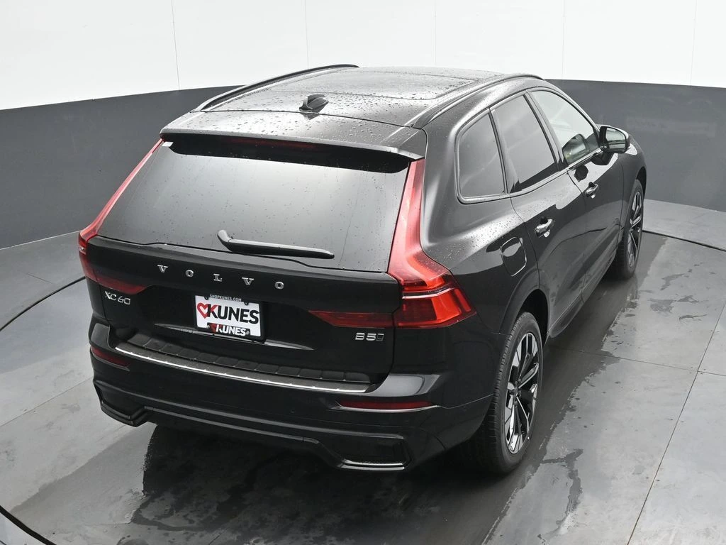 2026 Volvo XC60 Plus - Photo 30