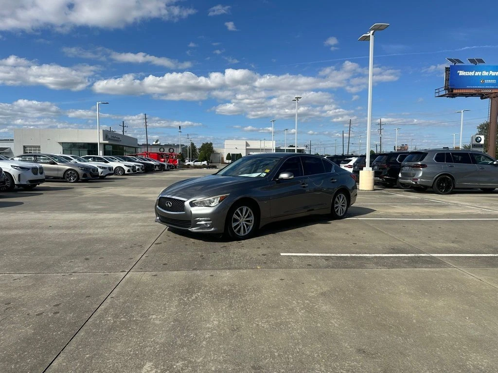 2015 INFINITI Q50 Base