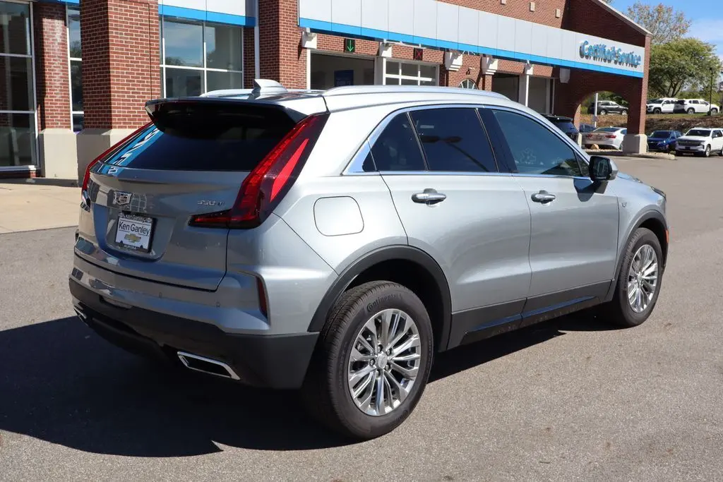 2024 Cadillac XT4 Premium Luxury photo 31