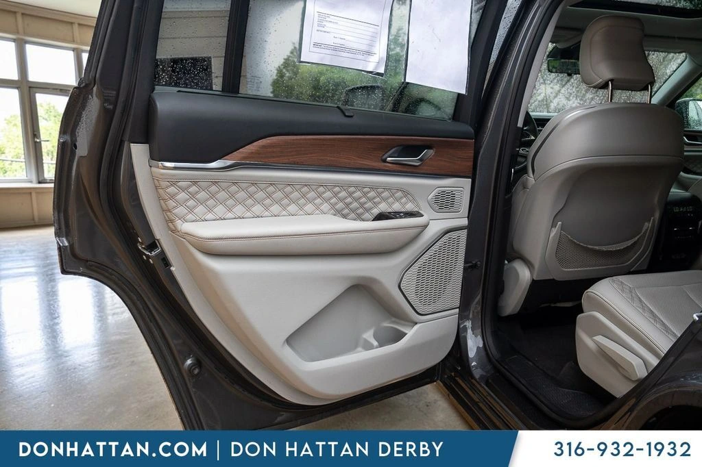 2021 Jeep Grand Cherokee L Summit - Photo 19