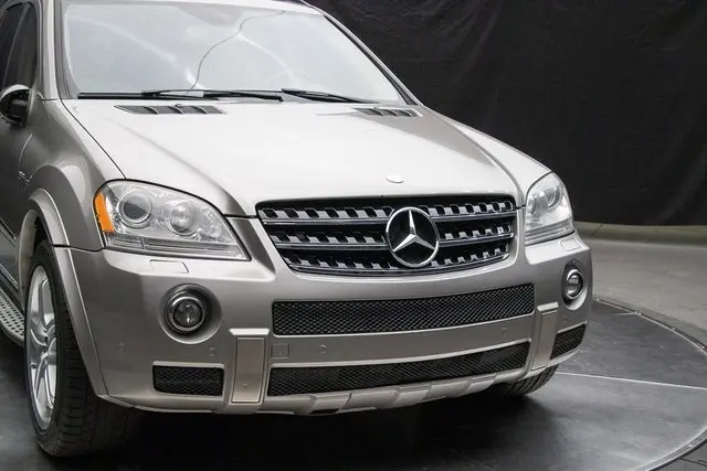 2008 Mercedes Benz ML 63 AMG 4MATIC photo 2