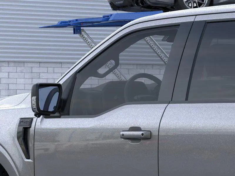 2025 Ford F-150 XLT photo 18