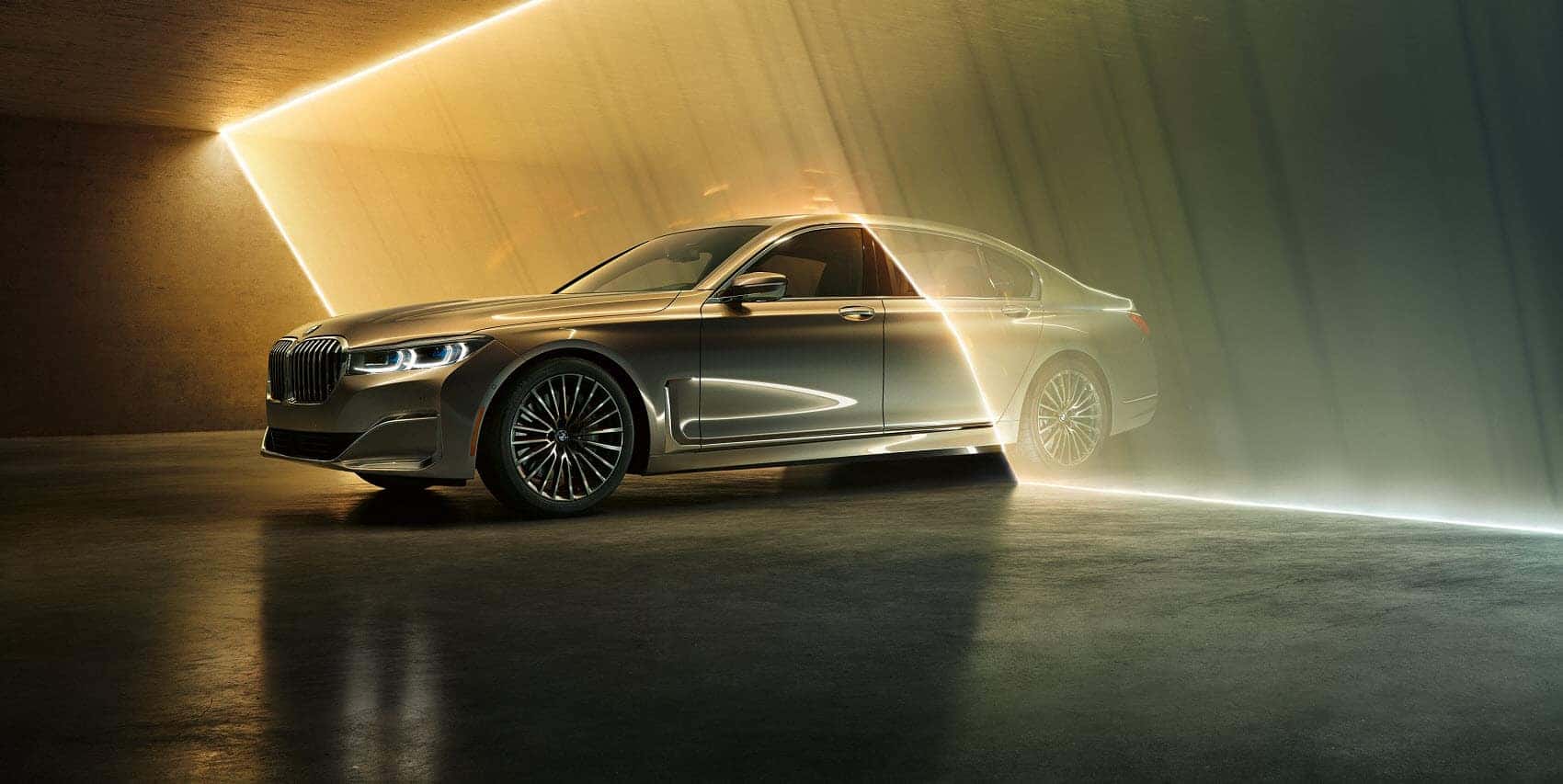Hero image showcasing the BMW 7 Series.