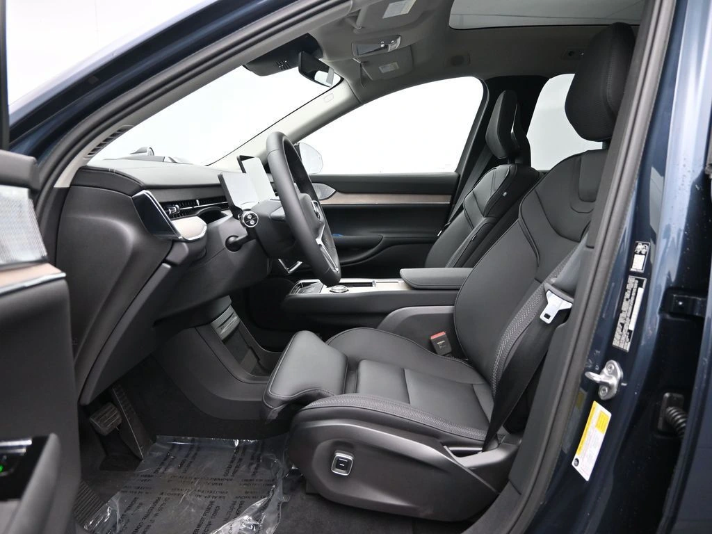 2025 Volvo EX90 Ultra - Photo 14
