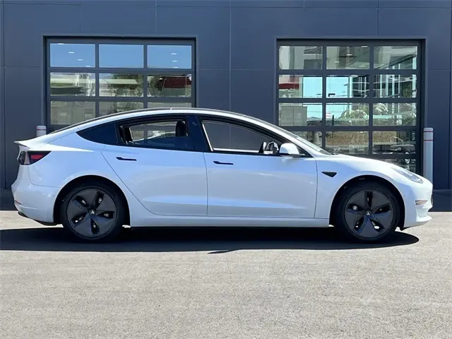 2019 Tesla Model 3 Long Range photo 6