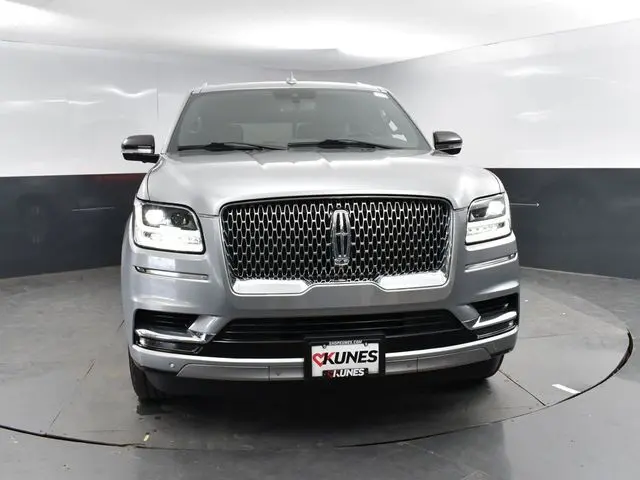 2021 Lincoln Navigator Reserve photo 2