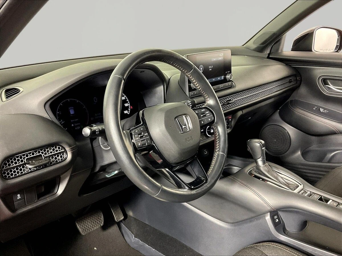2024 Honda HR-V Sport - Photo 17