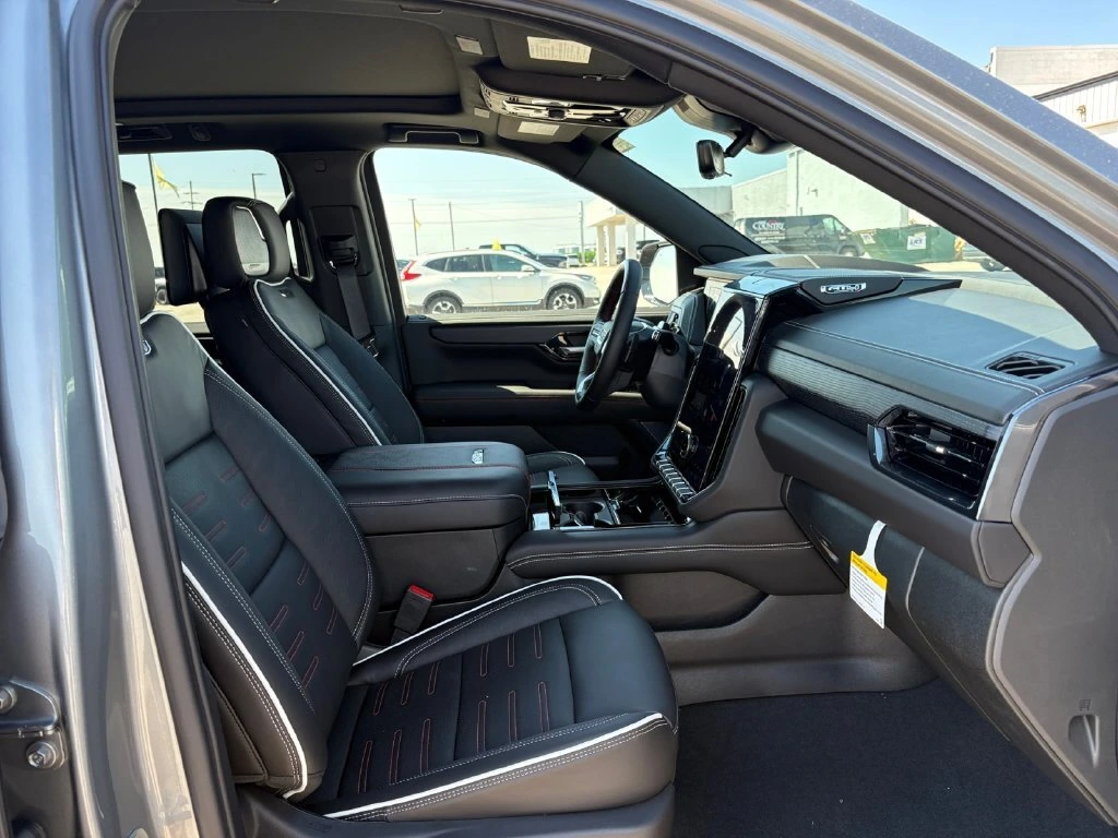 2026 GMC Yukon AT4 Ultimate - Photo 42