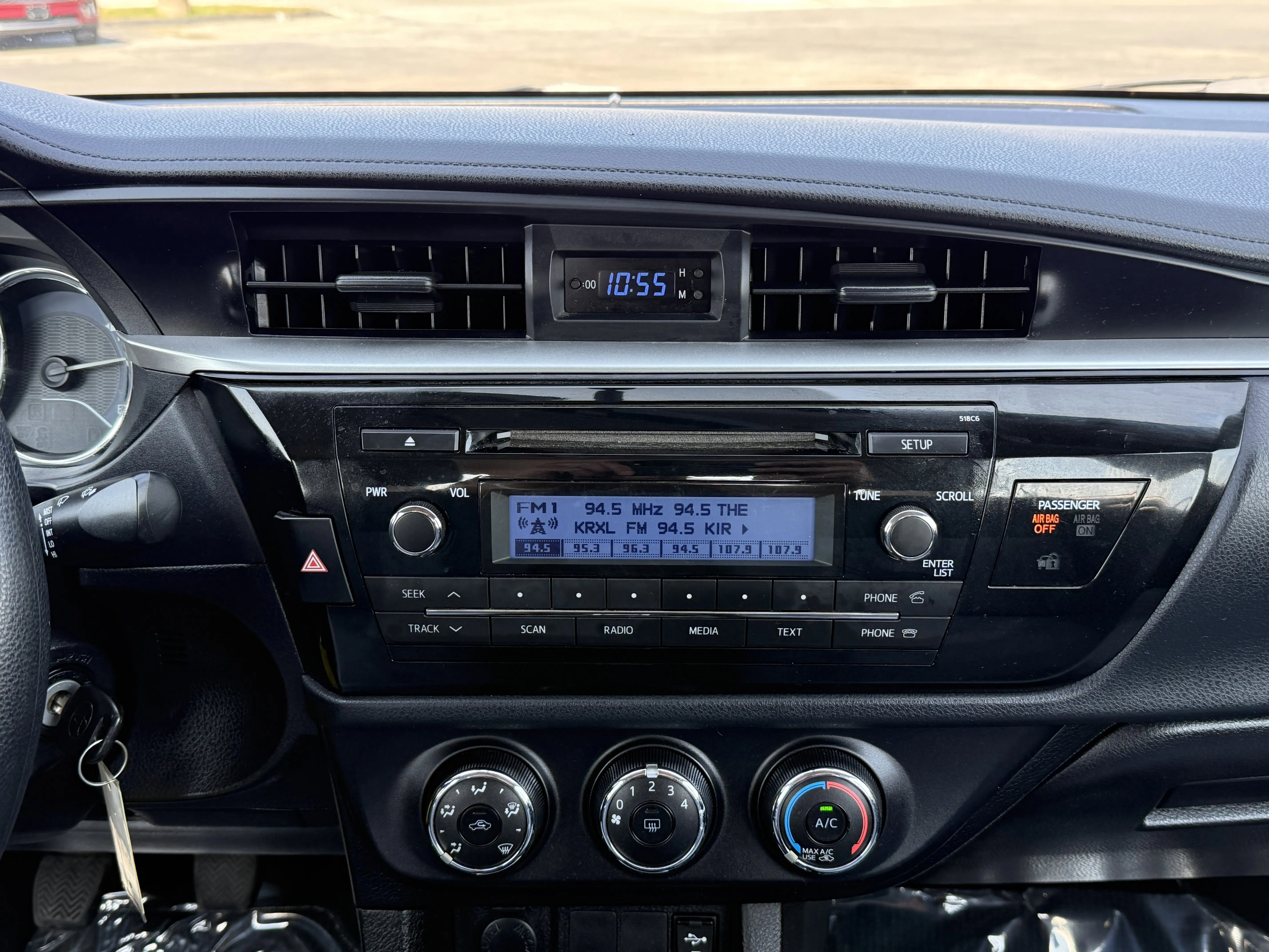 2014 Toyota Corolla L photo 14