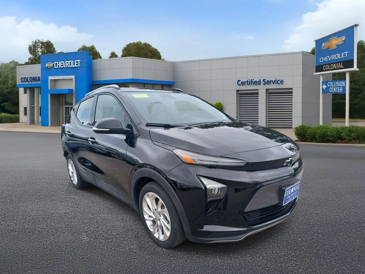 Used 2023 Chevrolet Bolt EUV LT with VIN 1G1FY6S05P4144156 for sale in Belmont, MA