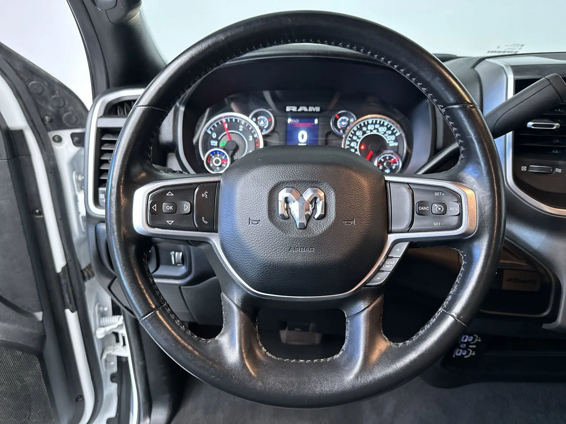 2024 Ram 2500 Big Horn photo 15