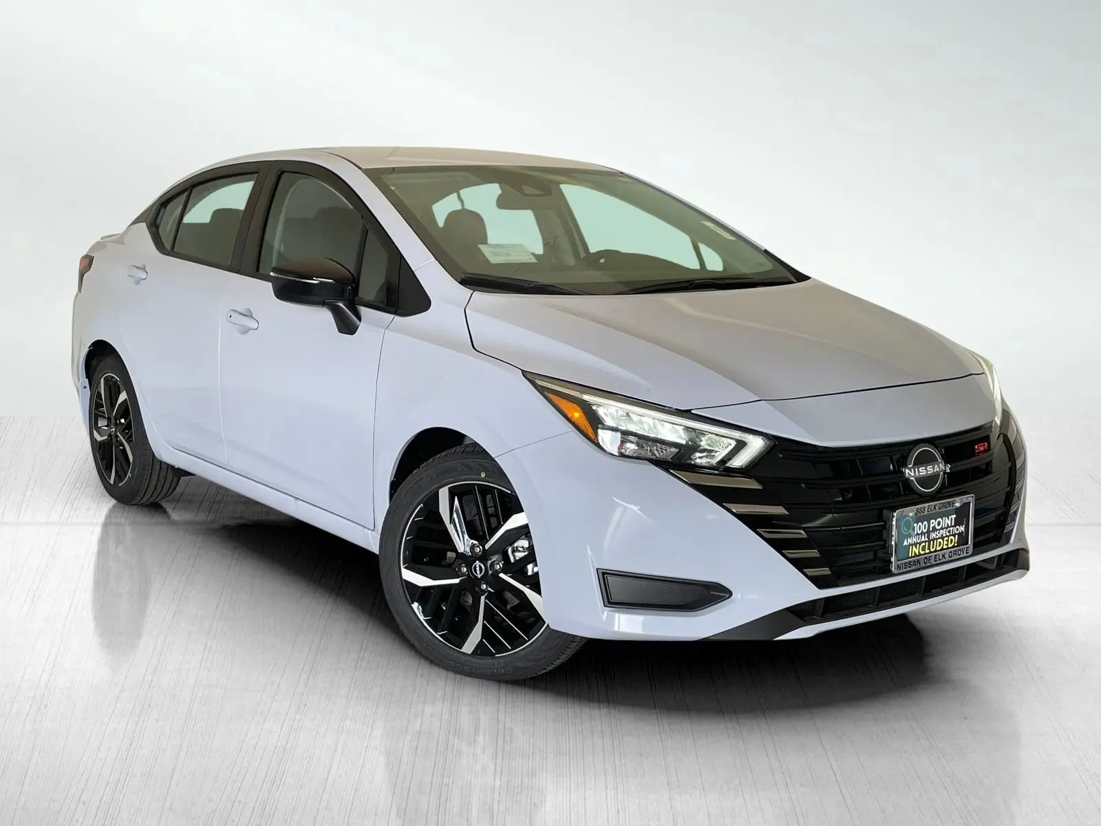 2025 Nissan Versa Sedan SR