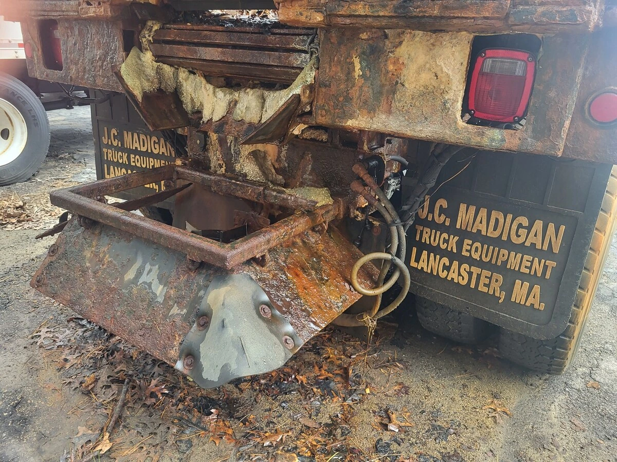 2005 International - image 40