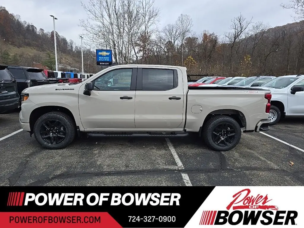 2026 Chevrolet Silverado 1500 Custom photo 2