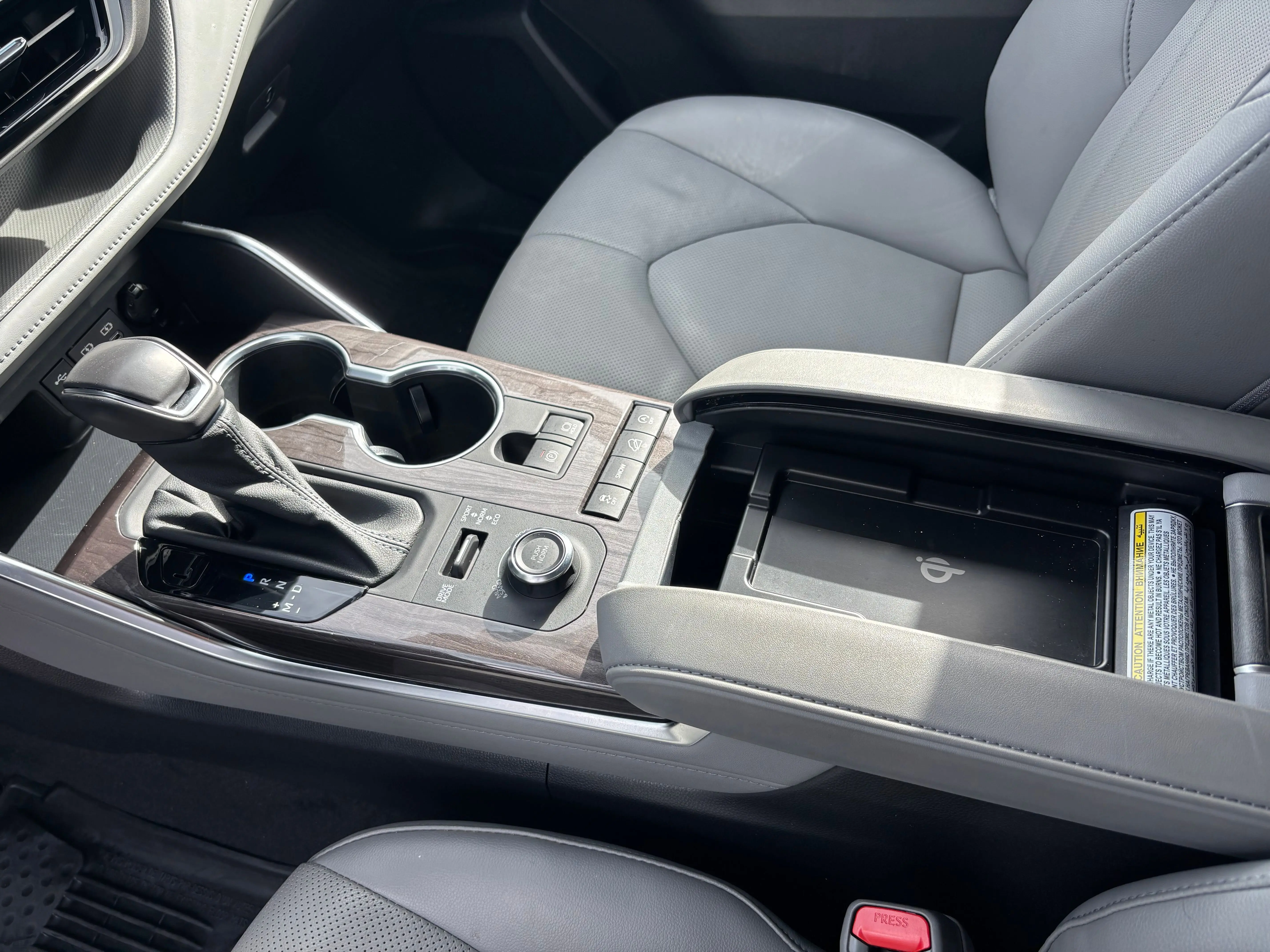 2022 Toyota Highlander Limited photo 5