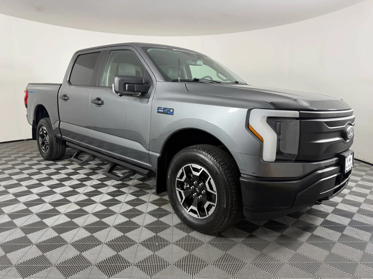 2024 Ford F-150 Pro 4x4 SuperCrew 5-1/2 Box's photo