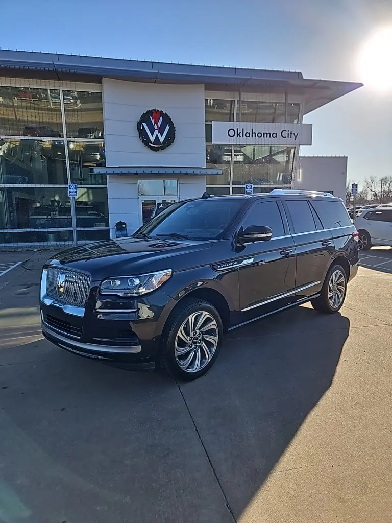 2023 Lincoln Navigator