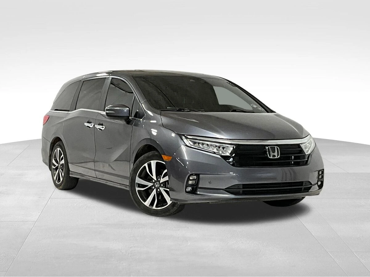 2024 Honda Odyssey Touring's photo