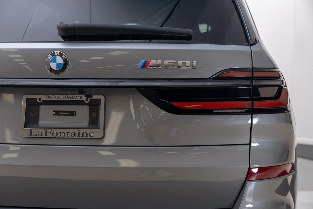 2025 BMW X7 M60i - Photo 43