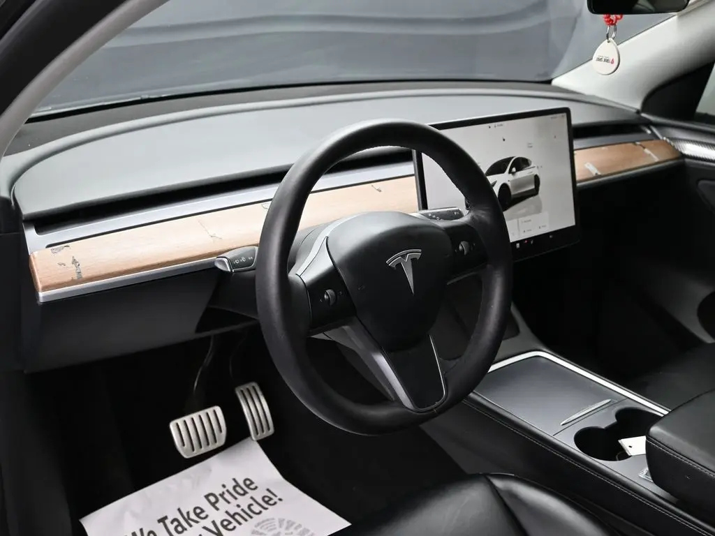 2022 Tesla Model Y Performance photo 16