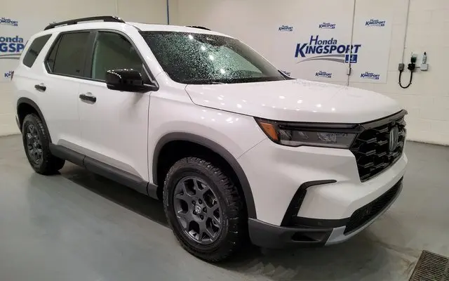 2025 Honda Pilot TrailSport's photo