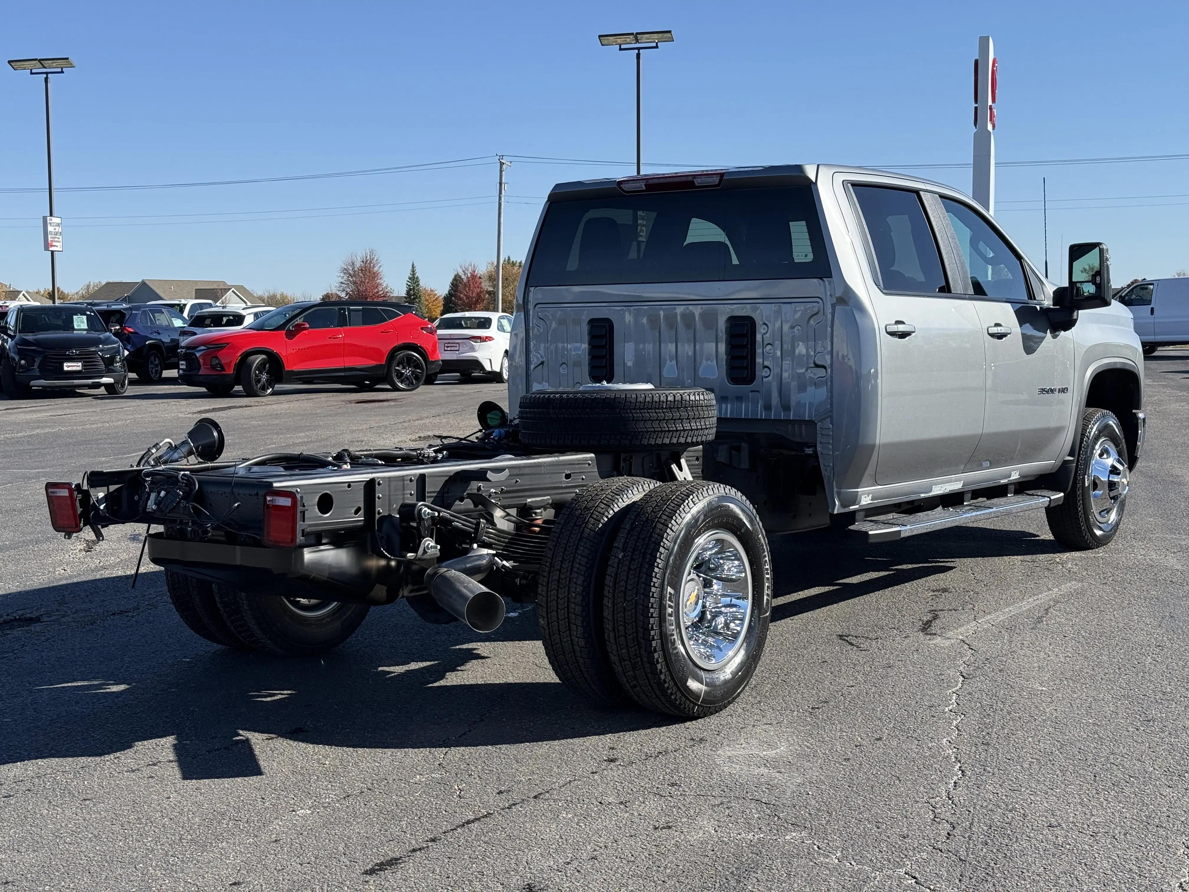 2026 Chevrolet Silverado 3500HD LT photo 2