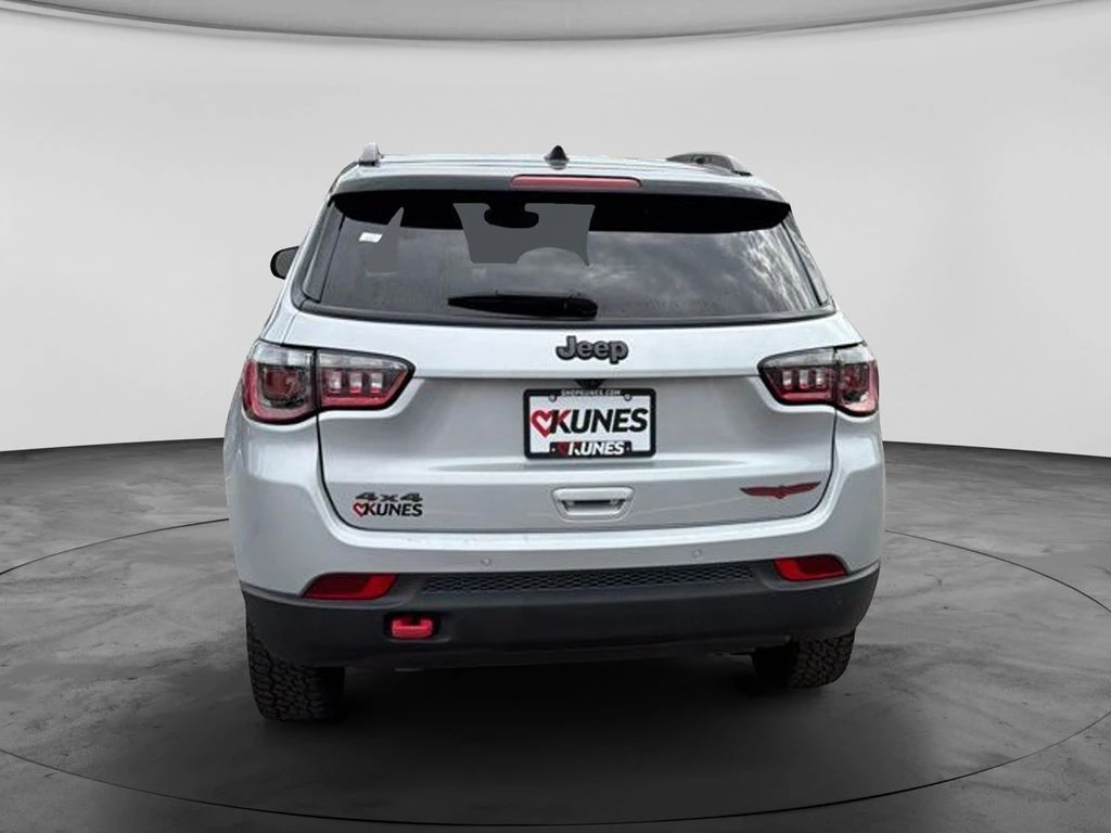 2025 Jeep Compass Trailhawk - Photo 8