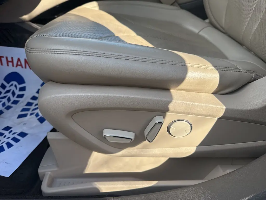 2021 Lincoln Nautilus Reserve photo 4