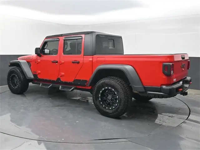 2021 Jeep Gladiator Rubicon photo 3