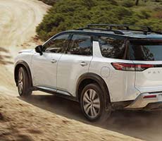 Dynamic Drive Tech 2025 NISSAN Pathfinder