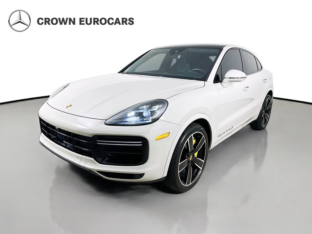 2020 Porsche Cayenne Turbo S E-Hybrid's photo