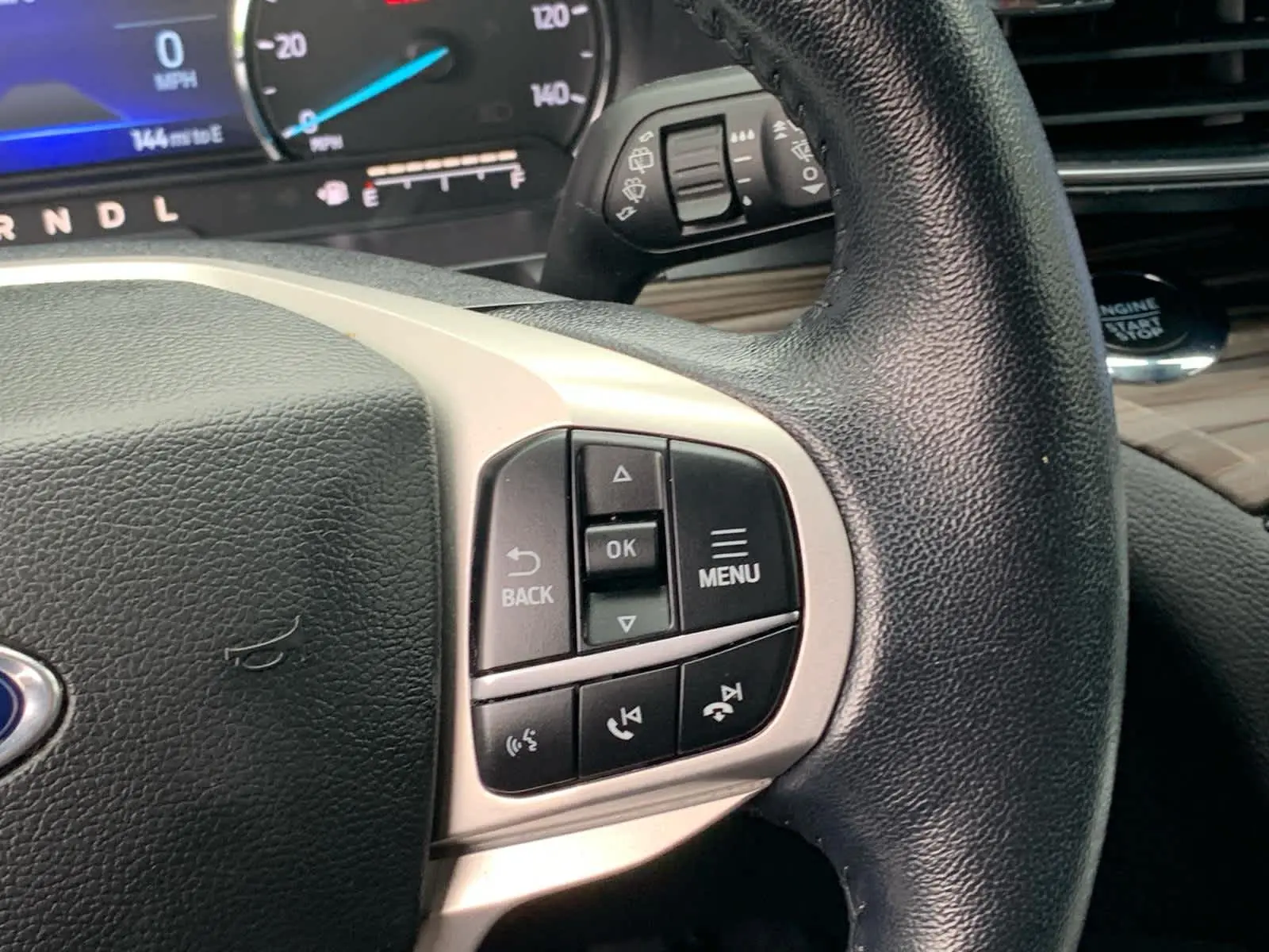 2022 Ford Explorer Limited photo 17