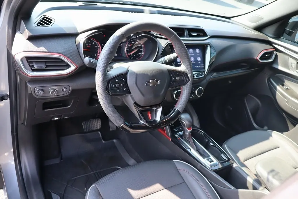2023 Chevrolet Trailblazer RS photo 3