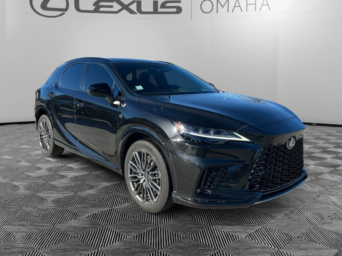 2023 Lexus RX Hybrid 500h's photo