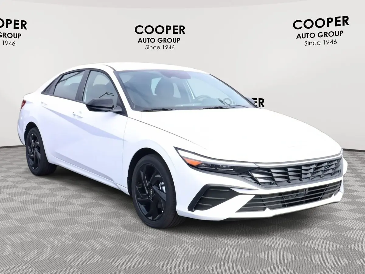 2026 Hyundai Elantra Blue's photo