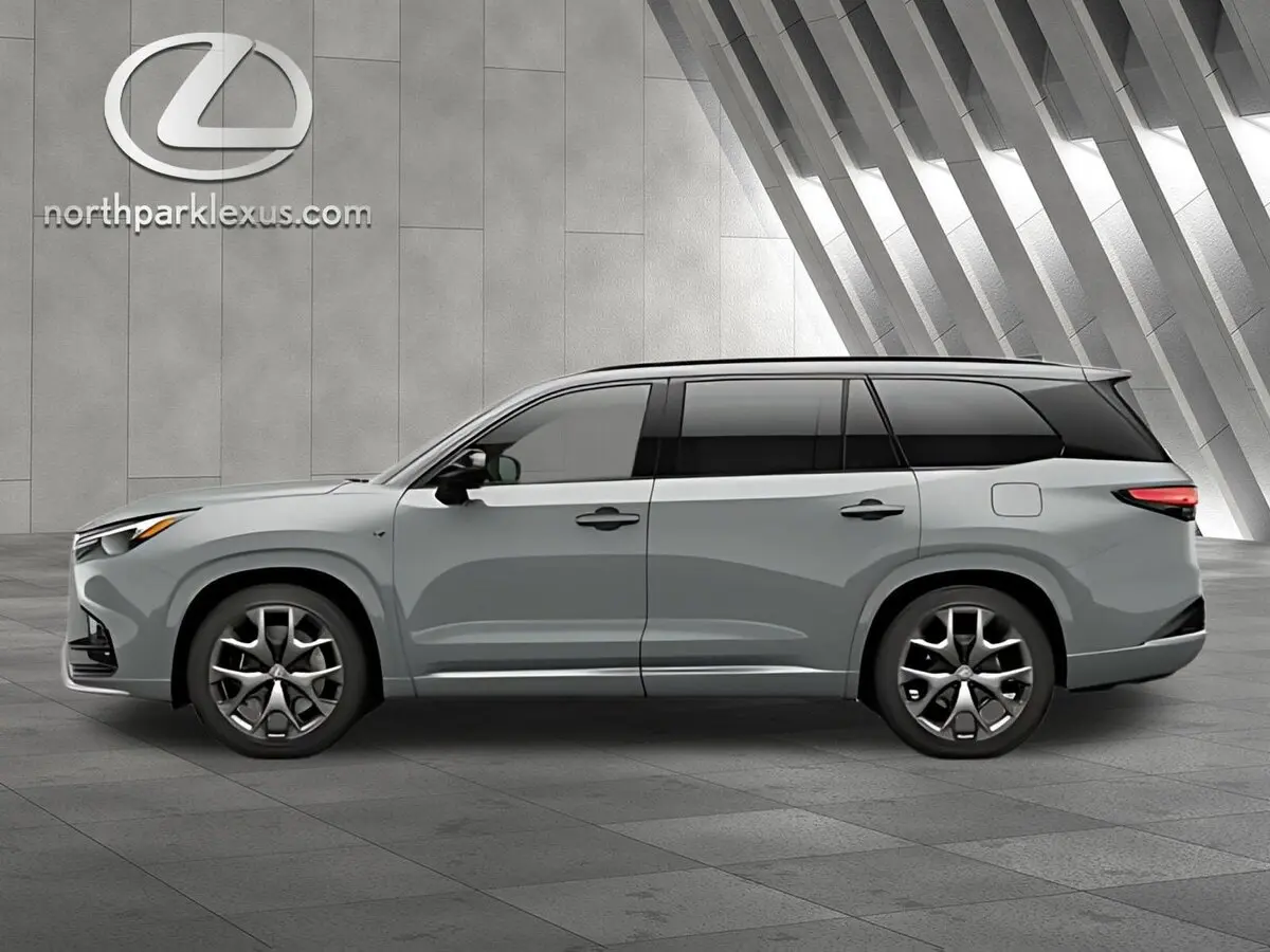 2026 Lexus TX Hybrid's photo