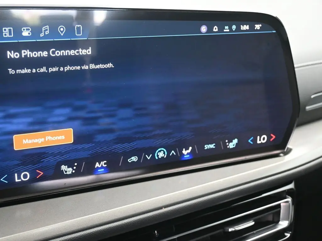 2026 Chevrolet Traverse 2LT photo 21