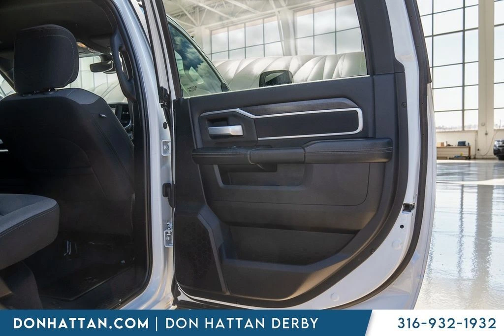 2024 RAM Ram 3500 Pickup Big Horn - Photo 28