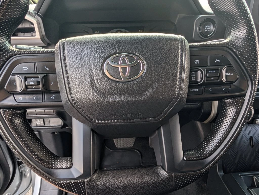 2025 Toyota Tacoma SR5 - Photo 19